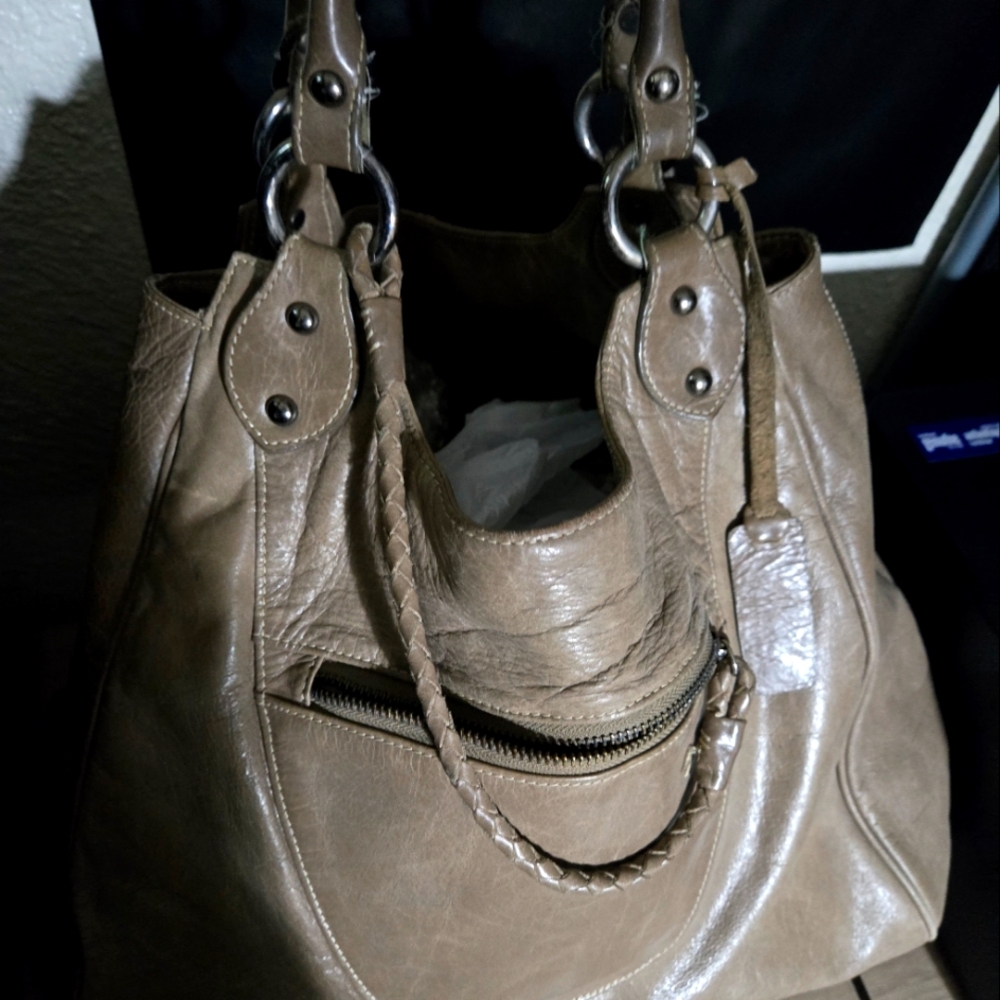 Elegant Taupe Leather Handbag